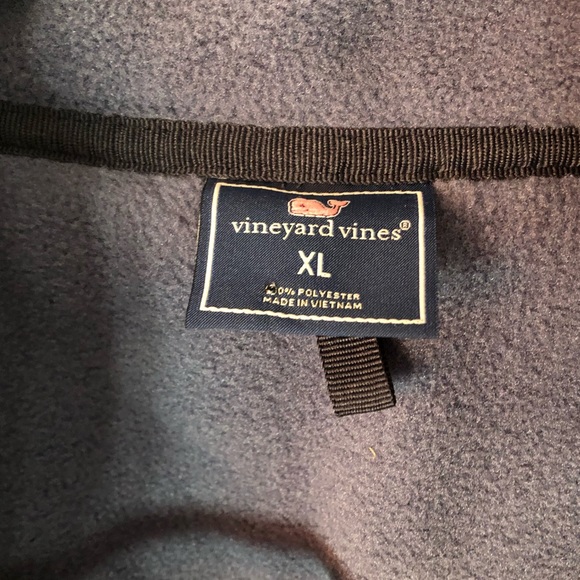 Vineyard vines fleece vest - Picture 3 of 3